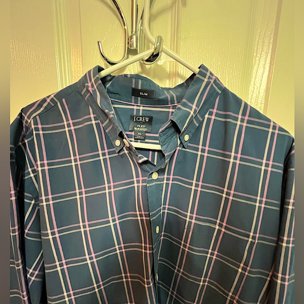 Men’s J.Crew XL slim plaid shirt in dark blue. Worn once. Like new.